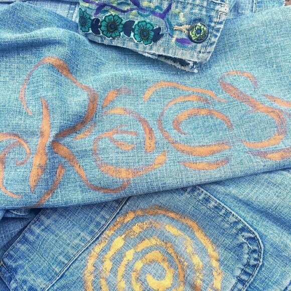 Vintage faded denim, hip-length jean jacket with hand painted and fabric images - Picture 6 of 11